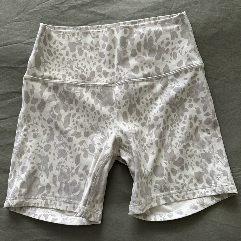 Lululemon Align 6” HR Short
